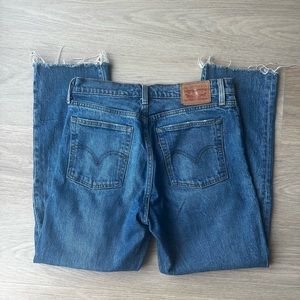 Levi’s Wedgie Ankle Jeans 28